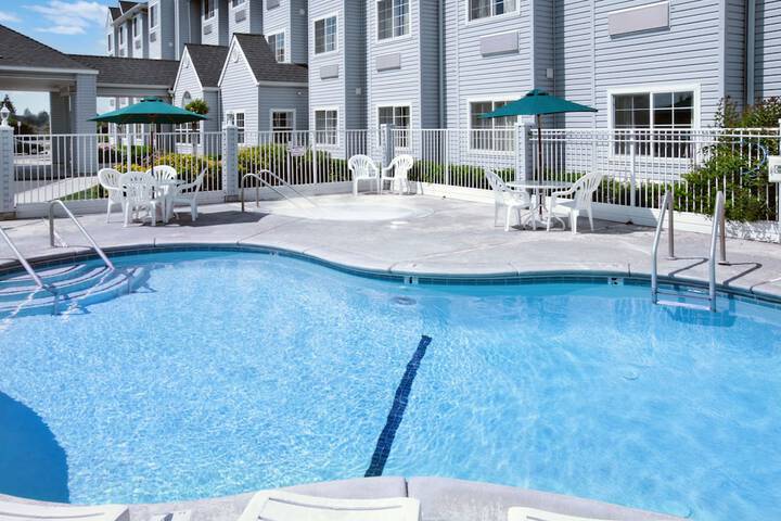 Pool 3 of 29