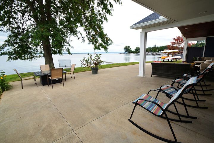 Waters Edge B & B Resort