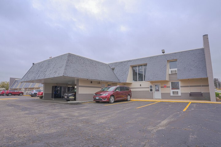 Executive Inn Owatonna Hwy 35