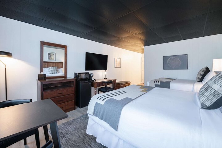 Room 11 of 40