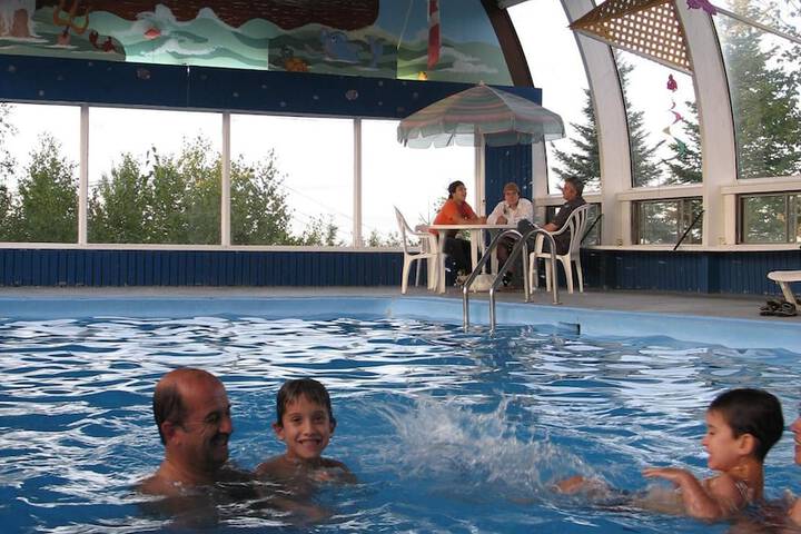 Pool 6 of 35