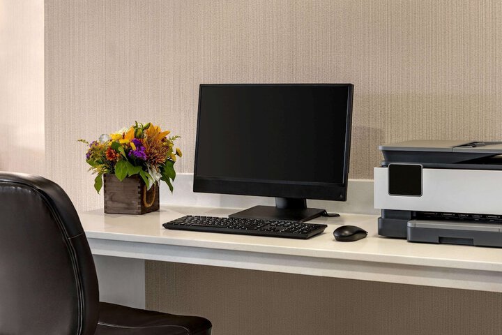 Business Center 54 of 55