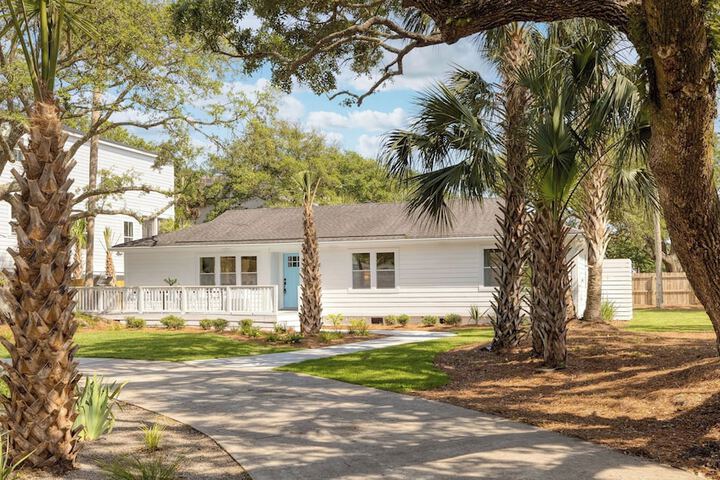 Lumie by Avantstay 5BR Ranch w / Firepit + Patio