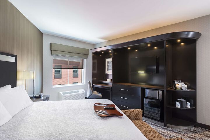 Room 41 of 63