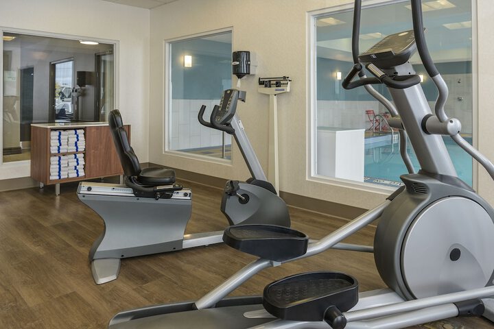 Holiday Inn Express & Suites North Bay by IHG