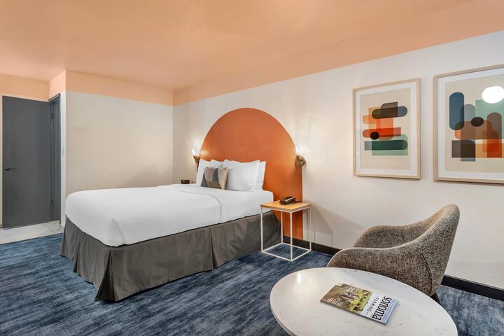 The Sandman Santa Rosa Sonoma an Ascend Collection Hotel