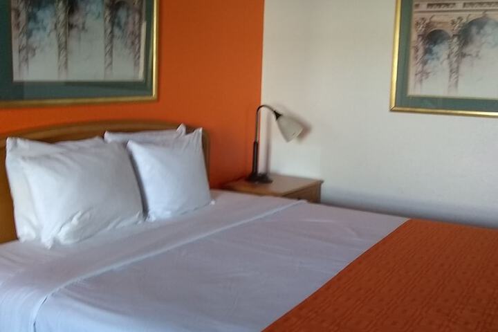 Room 17 of 29