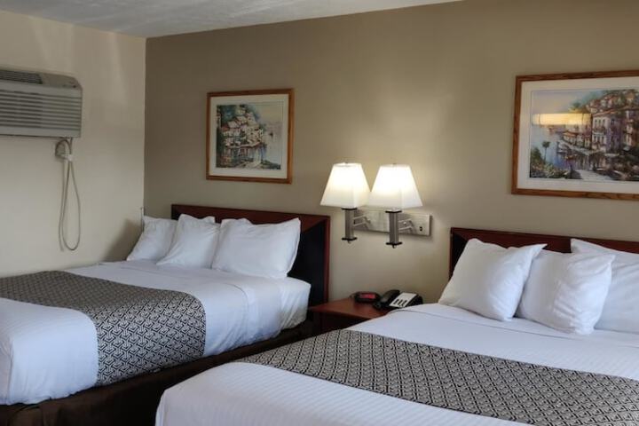 Room 8 of 15