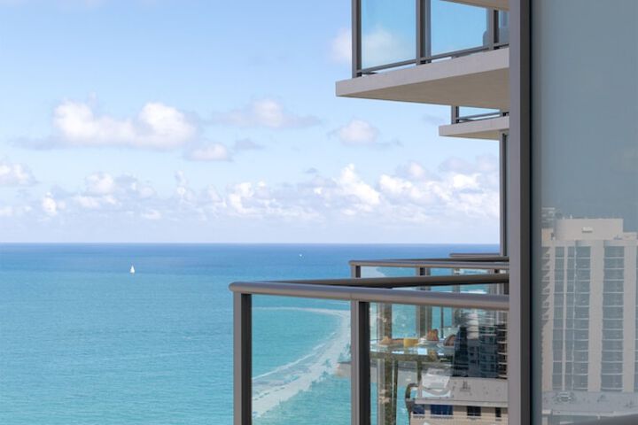 The St. Regis Bal Harbour Resort
