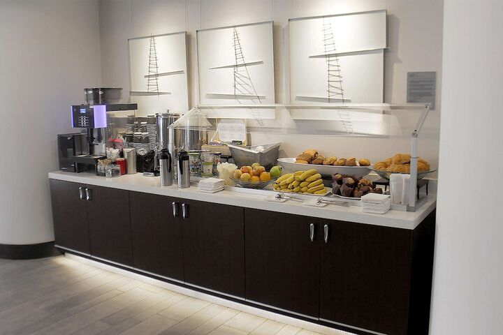 Breakfast/Coffee Service 149 of 176