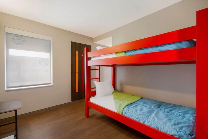 Room 28 of 45