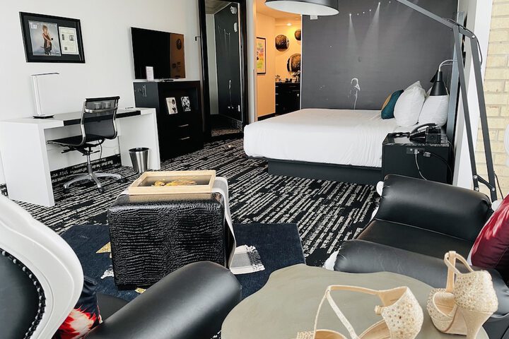 Lorenzo Hotel Dallas Tapestry Collection by Hilton