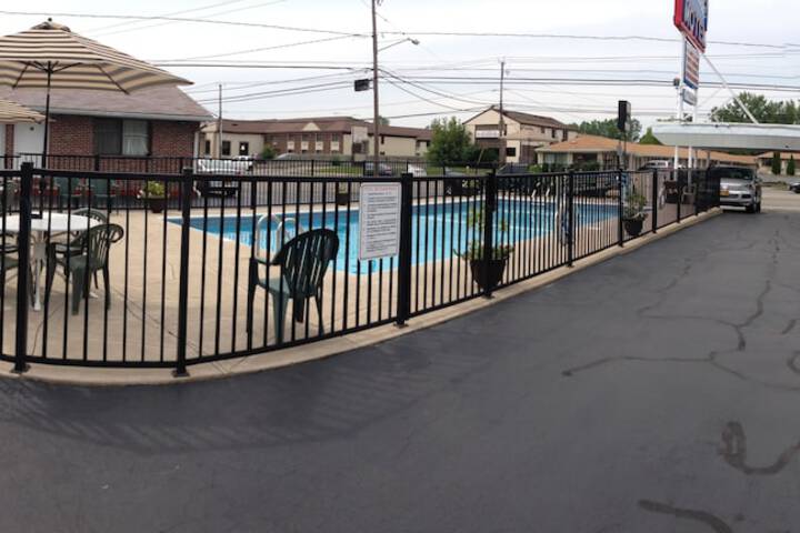Pool 5 of 32