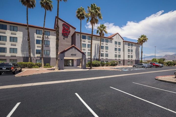 Hotel 6 of 35