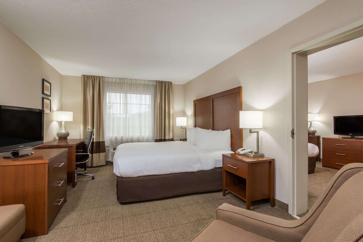 Room 18 of 32