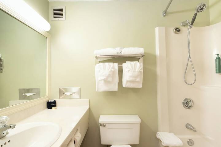 Fireside Inn & Suites West Lebanon