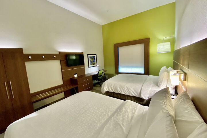 Room 20 of 62