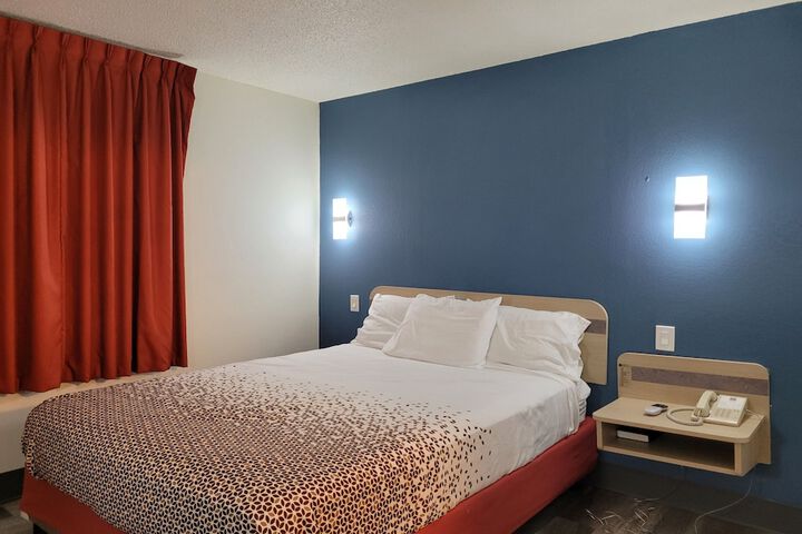 Modern Stay 39 Lakeview by OYO Minonk Garden