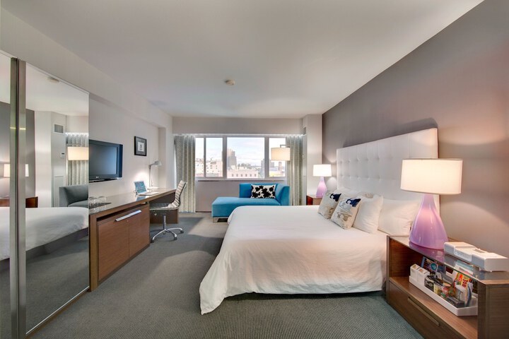 Room 34 of 98
