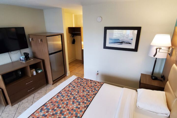 Beachside Resort Hotel