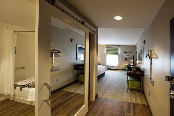Room 26 of 49