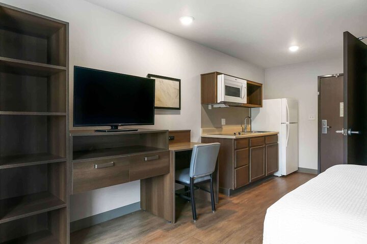 Room 18 of 24