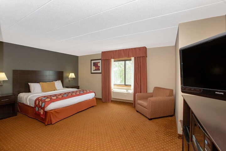 Room 16 of 25