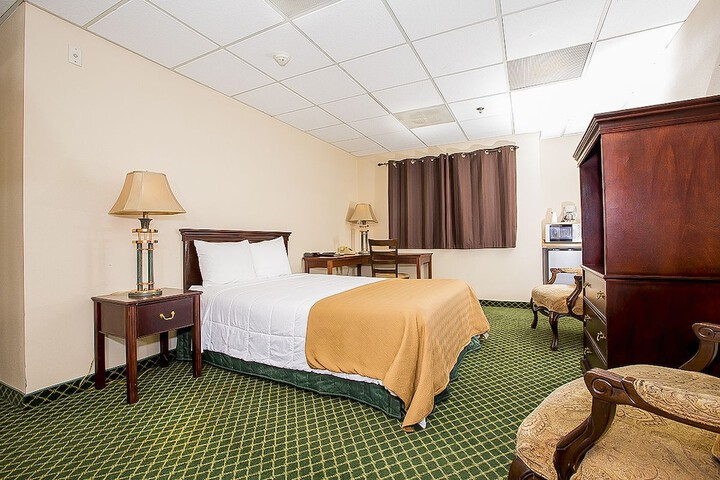Room 15 of 35