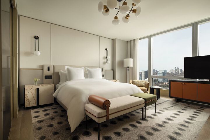 Room 50 of 92