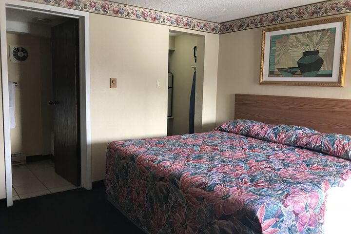 Room 12 of 22
