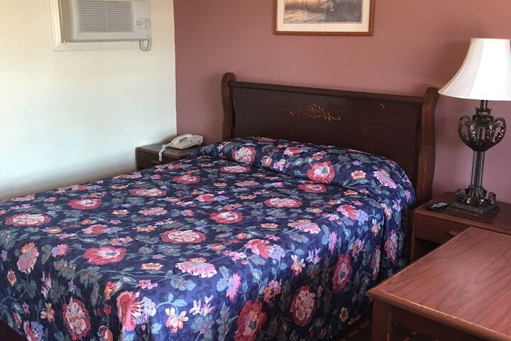 Room 50 of 80