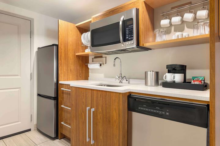 Home2 Suites by Hilton Denver West - Federal Center CO
