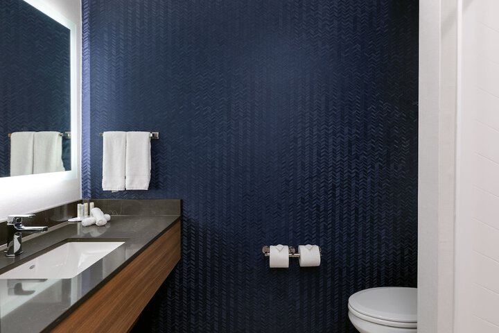 Room 28 of 42