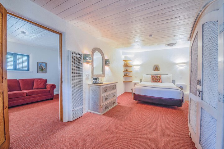 Room 42 of 58