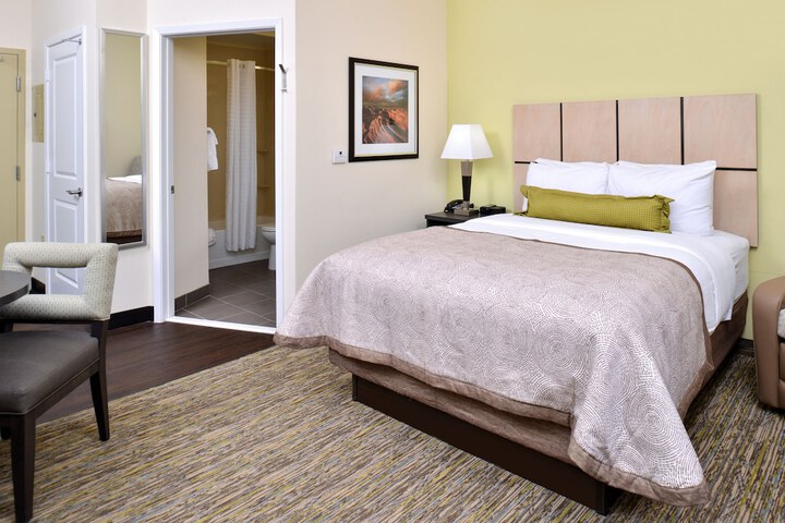 Room 21 of 25