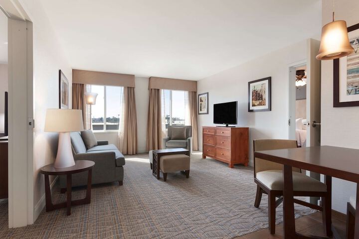 Room 13 of 26