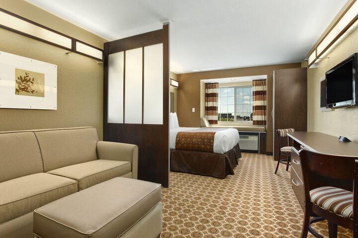 Room 8 of 26