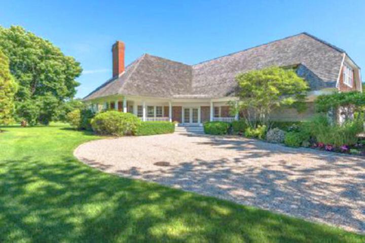 Villa Victoria - Cozy Hamptons Villa
