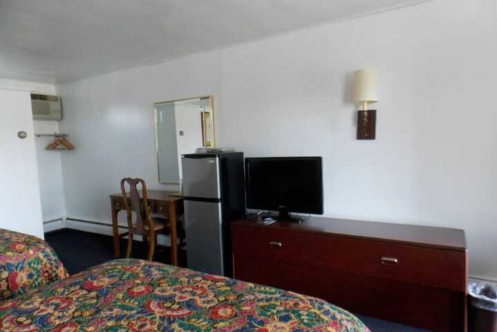 Room 18 of 39
