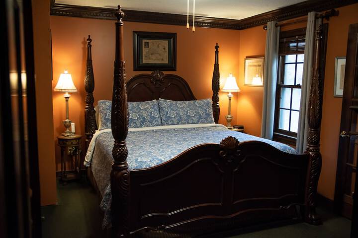 Room 22 of 35