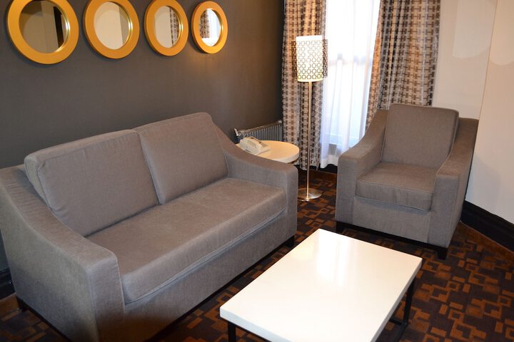 Room 15 of 42