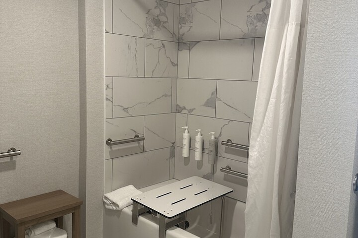 Room 40 of 104
