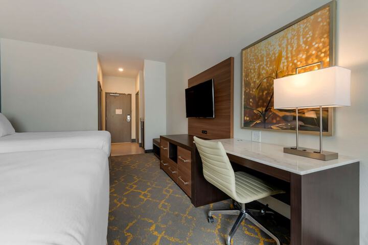 Room 26 of 55
