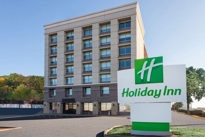 Hotel 3 of 67
