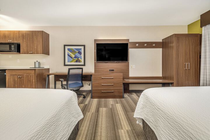 Room 148 of 348