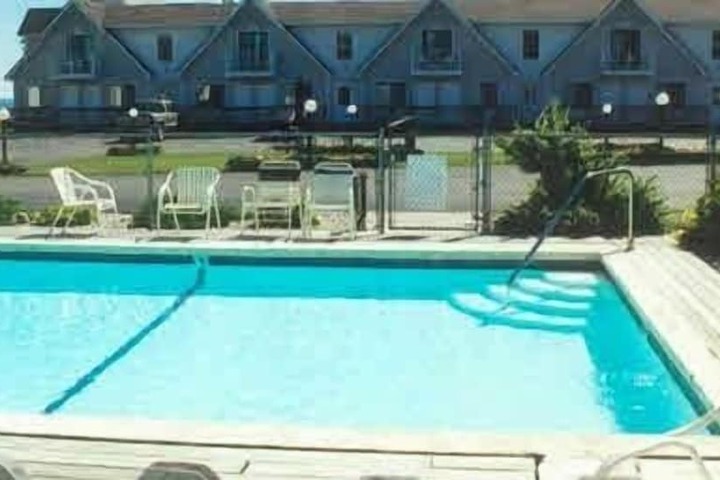 Pool 7 of 23