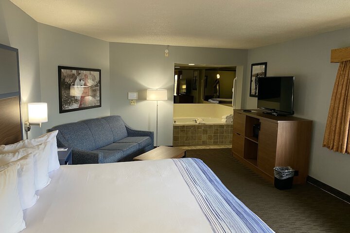 Room 22 of 32