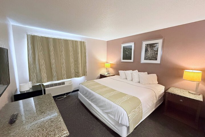 Room 5 of 5