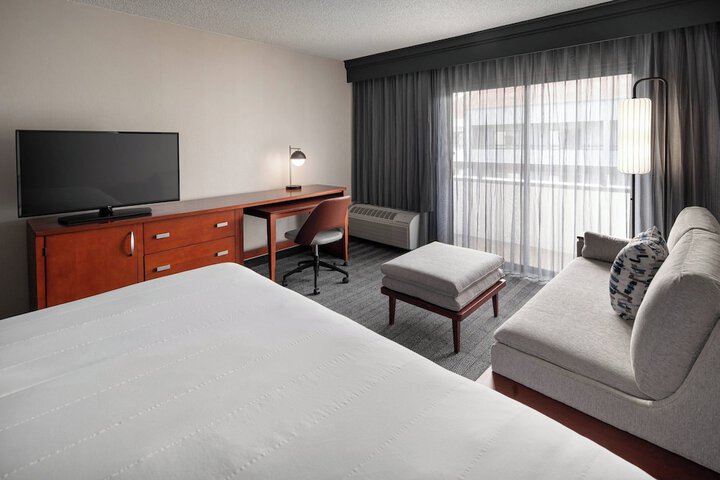 Courtyard by Marriott Seattle Southcenter