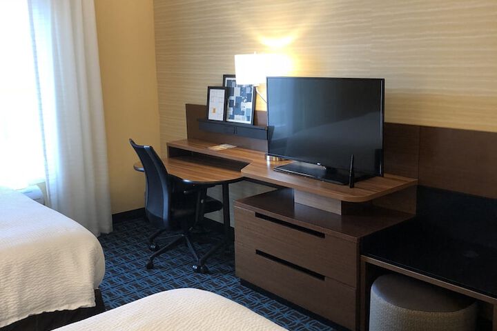 Room 27 of 36